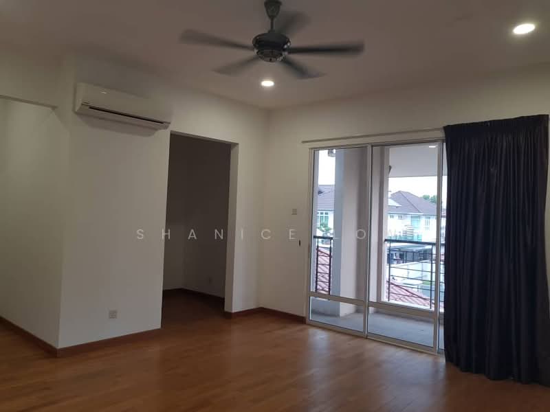 Bungalow for Sale in Bandar Puteri Puchong (Puchong) - Shanice Low - Living Room - PropertyGuru.com.my