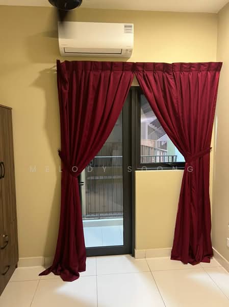 Servis Apartment untuk Disewa di Parc 3 - Melody Soong - Balcony - PropertyGuru.com.my