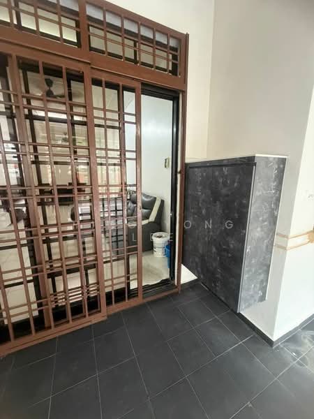 1-storey Terraced House for Rent in Ulu Tiram (Johor) - Ping Yong Lee - Entrance - PropertyGuru.com.my