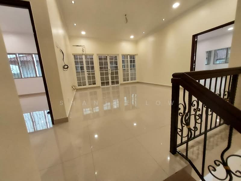 Rumah Berkembar untuk Dijual di Bandar Puteri Puchong (Puchong) - Shanice Low - Living Room - PropertyGuru.com.my