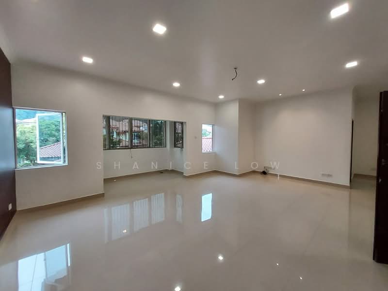 Rumah Berkembar untuk Dijual di Bandar Puteri Puchong (Puchong) - Shanice Low - Living Room - PropertyGuru.com.my