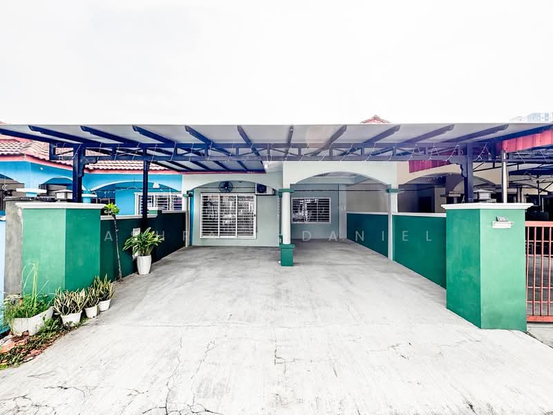 1-storey Terraced House for Sale in Taman Alam Perdana (Ijok) - Ashraff Daniel - PropertyGuru.com.my