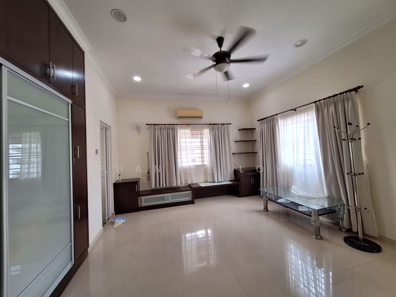 Rumah Berkembar untuk Dijual di Bandar Puteri Puchong (Puchong) - Shanice Low - Living Room - PropertyGuru.com.my