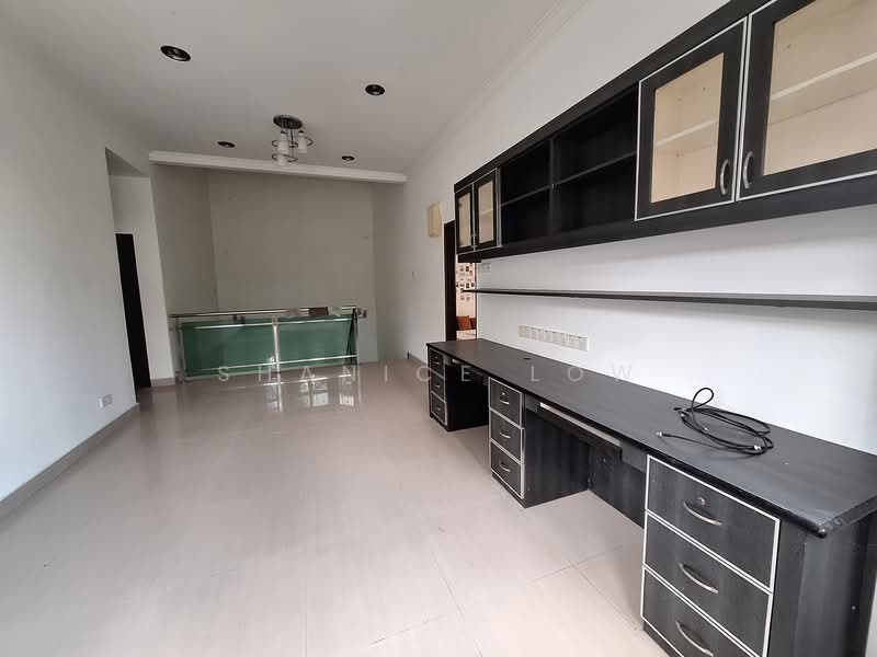 Rumah Berkembar untuk Dijual di Bandar Puteri Puchong (Puchong) - Shanice Low - Study - PropertyGuru.com.my