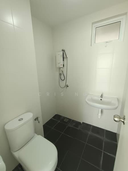 Condominium for Sale at SummerSkye Residences - Cris Ng - Bathroom - PropertyGuru.com.my