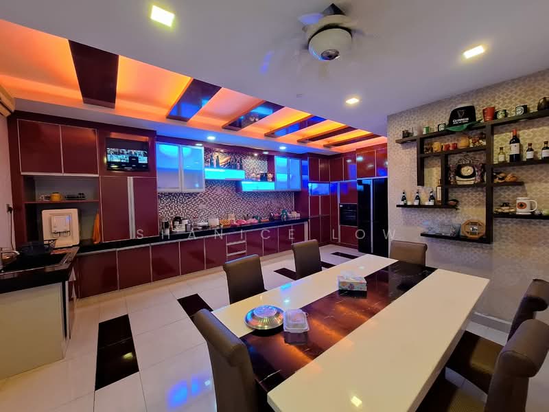 Rumah Berkembar untuk Dijual di Bandar Puteri Puchong (Puchong) - Shanice Low - Kitchen - PropertyGuru.com.my
