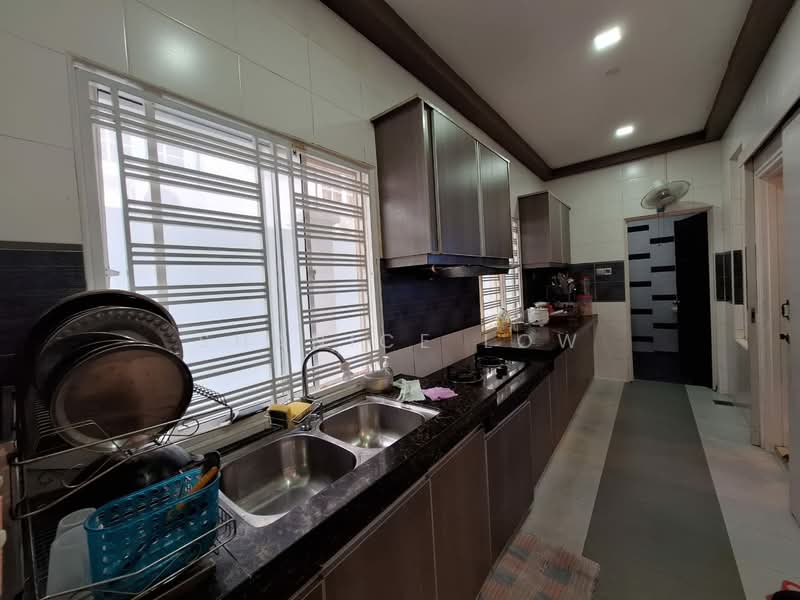 Rumah Berkembar untuk Dijual di Bandar Puteri Puchong (Puchong) - Shanice Low - Kitchen - PropertyGuru.com.my
