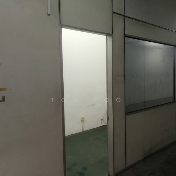 Kedai untuk Disewa di Taman Segambut (Jalan Kuching) - Tom Foo - Interior - PropertyGuru.com.my