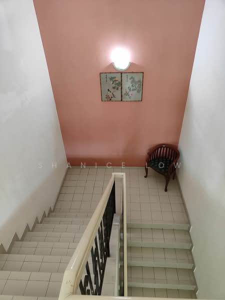 Rumah Berkembar untuk Dijual di Bandar Puteri Puchong (Puchong) - Shanice Low - Corridor - PropertyGuru.com.my
