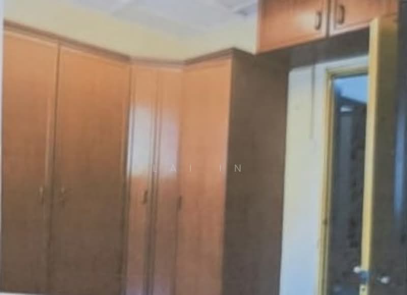 Rumah Teres 2 Tingkat untuk Disewa di Taman Cheras (Cheras) - Lai In - Wardrobe at bedroom - PropertyGuru.com.my