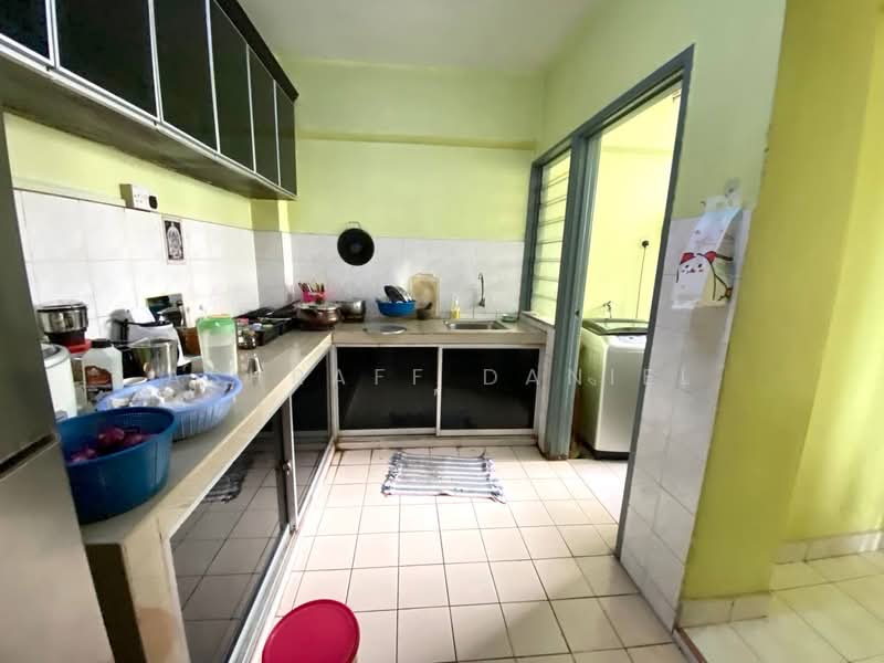 Pangsapuri untuk Dijual di Avenue Court - Ashraff Daniel - Kitchen - PropertyGuru.com.my