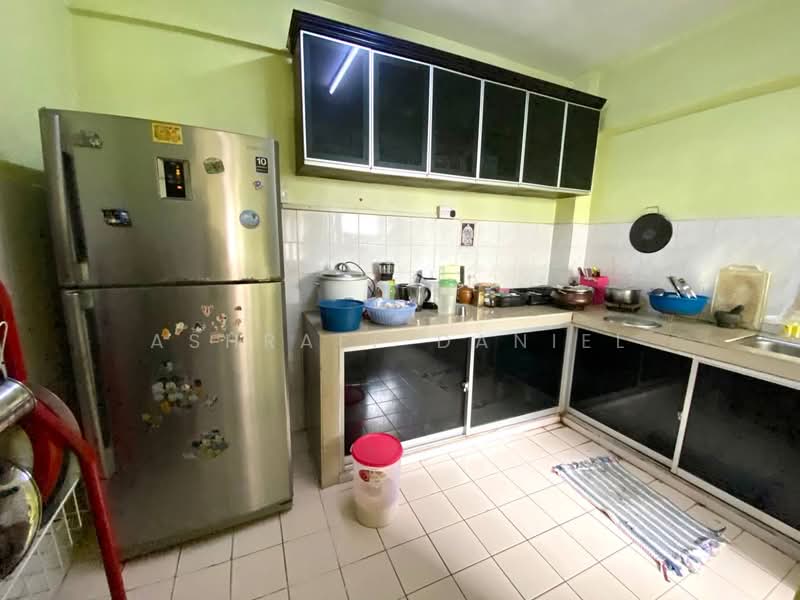 Pangsapuri untuk Dijual di Avenue Court - Ashraff Daniel - Kitchen - PropertyGuru.com.my