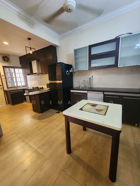 2-storey Terraced House for Rent in Usj 5 (Subang Jaya) - Rosemary Ng - Kitchen  - PropertyGuru.com.my
