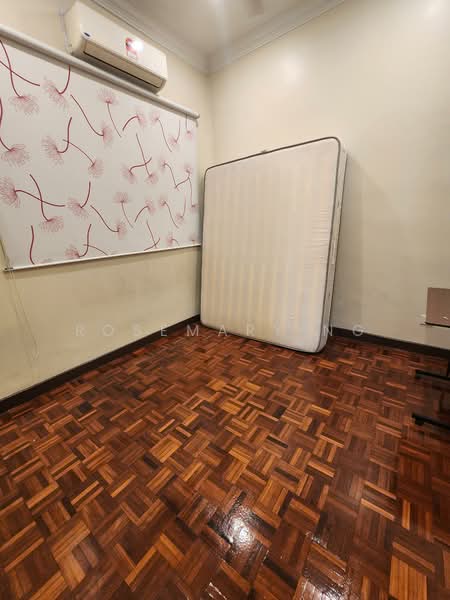 2-storey Terraced House for Rent in Usj 5 (Subang Jaya) - Rosemary Ng - Bedroom - PropertyGuru.com.my
