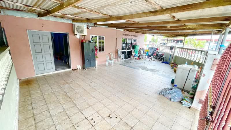 1-storey Terraced House for Sale in Seksyen 24 (Shah Alam) - Norazrein Abdul Raman - Exterior - PropertyGuru.com.my