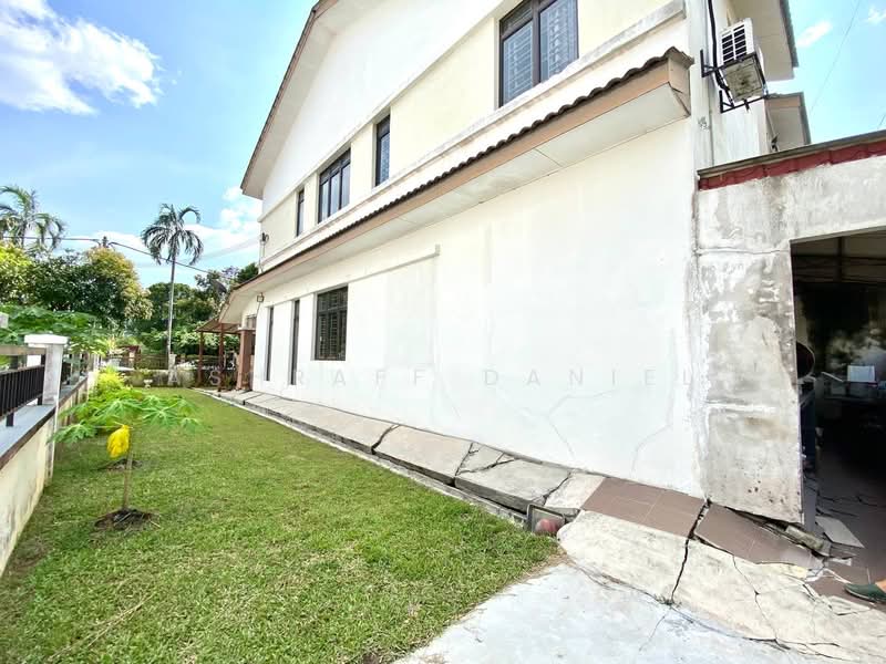 Rumah Teres untuk Dijual di Bandar Puteri Klang (Klang) - Ashraff Daniel - Exterior - PropertyGuru.com.my