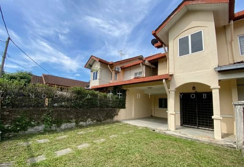 Rumah Teres 2 Tingkat untuk Dijual di Seksyen 7 (Bangi) - Noor Aini Bt Ayob - Exterior - PropertyGuru.com.my