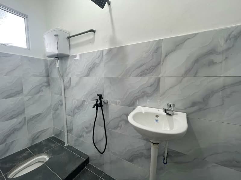 Rumah Teres 1 Tingkat untuk Dijual di Bukit Sentosa (Rawang) - David Lee - Bathroom - PropertyGuru.com.my