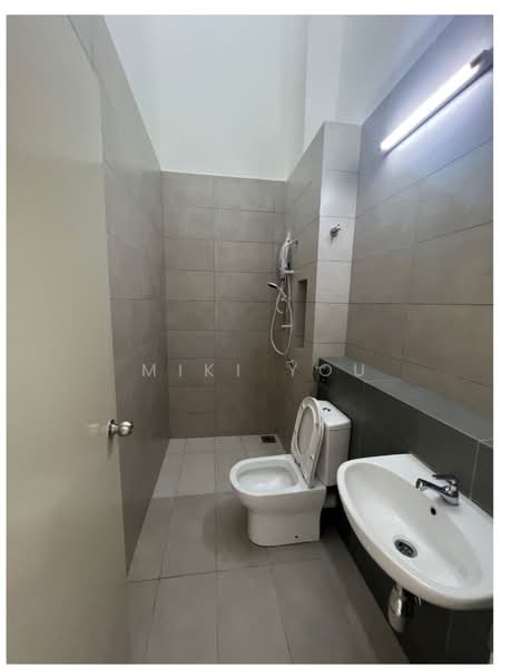 2-storey Terraced House for Rent in Telok Panglima Garang (Selangor) - Miki You - Bathroom - PropertyGuru.com.my