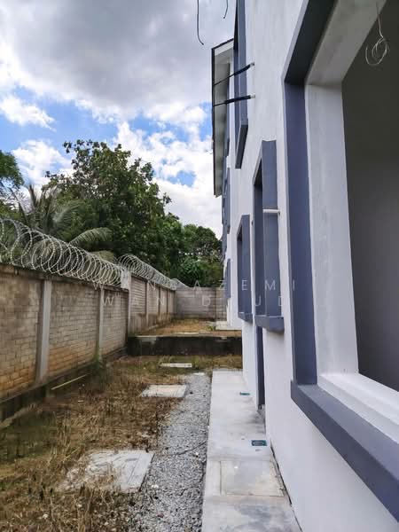 Rumah Berkembar untuk Dijual di Kajang (Selangor) - Wan Azemi Wan Daud - Exterior - PropertyGuru.com.my