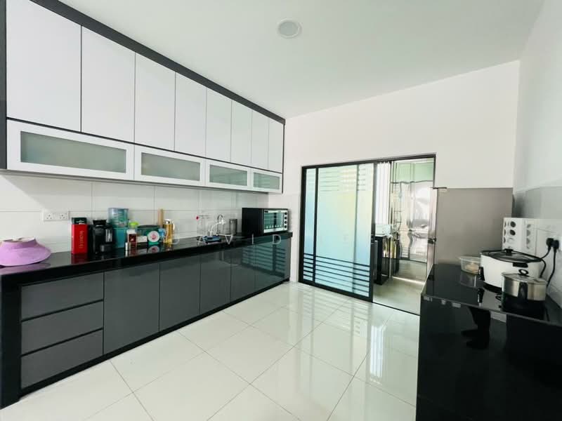 Rumah Teres 2 Tingkat untuk Disewa di Bandar Gamuda Gardens (Rawang) - David Lee - Kitchen - PropertyGuru.com.my