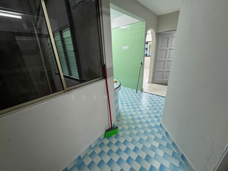 Apartment for Sale at Rumah Pangsa Batu Berendam - Evan Gan - Corridor - PropertyGuru.com.my