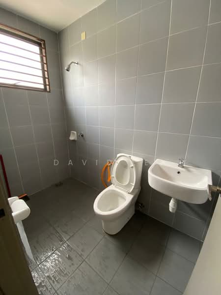 Rumah Teres 2 Tingkat untuk Dijual di Bandar Tasik Puteri (Rawang) - David Lee - Bathroom - PropertyGuru.com.my