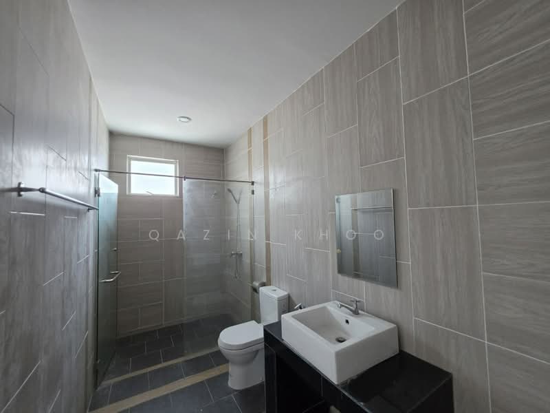 Rumah Berkembar untuk Dijual di Taman Tasek (Ipoh) - Qazin Khoo - Bathroom - PropertyGuru.com.my