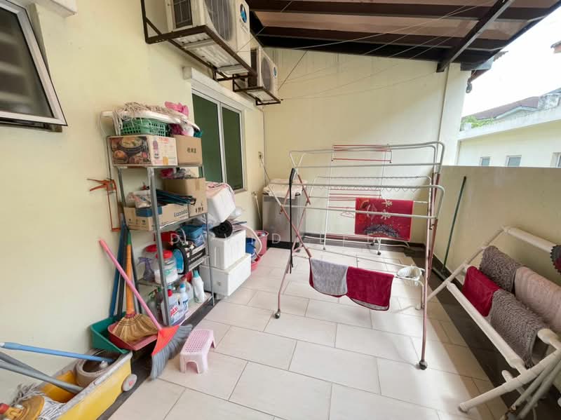 Rumah Teres 2-Tingkat untuk Dijual di Saujana Rawang (Rawang) - David Lee - Balcony - PropertyGuru.com.my