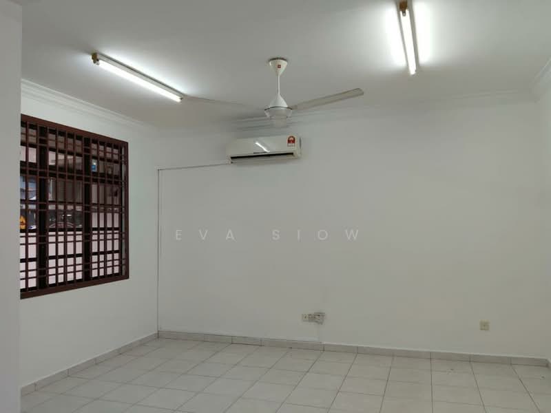 2-storey Terraced House for Sale in Taman Tampoi Indah (Tampoi) - Eva Siow - PropertyGuru.com.my