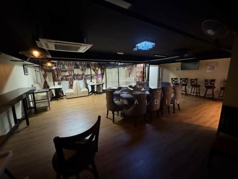 Shop for Rent in Cyberjaya (Selangor) - Shiqin Saidin - Dining Room - PropertyGuru.com.my