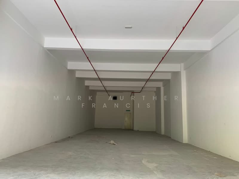 Retail Space for Rent in Bandar Putra Permai (Seri Kembangan) - Mark Aurther Francis - Interior - PropertyGuru.com.my