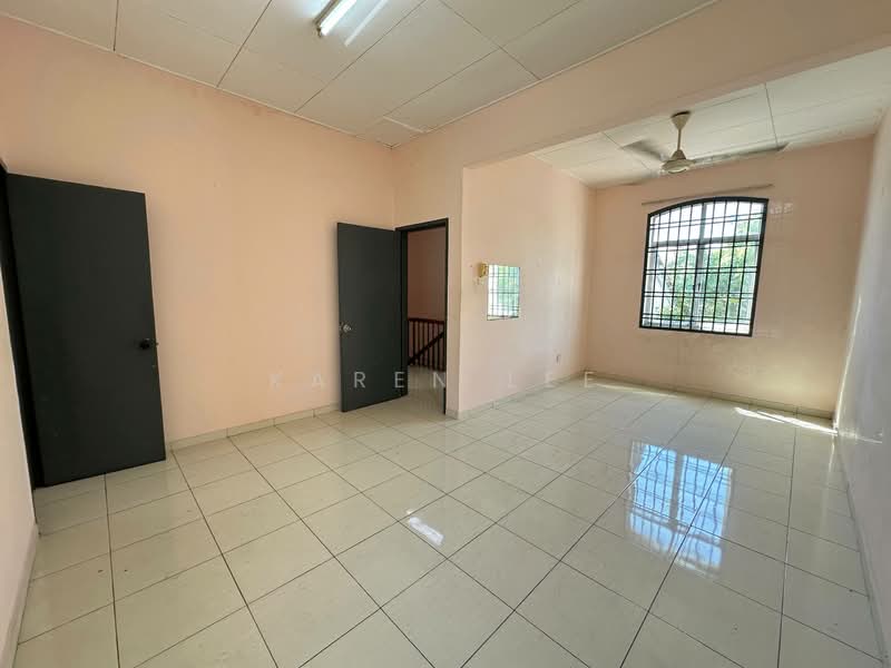 Rumah Teres 1.5 Tingkat untuk Dijual di Bandar Putra (Kulai) - Karen Lee - PropertyGuru.com.my