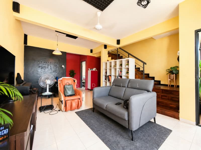 2-storey Terraced House for Sale in Seksyen 32, Kemuning Green Ville (Shah Alam) - Kho Daniel - Living Room - PropertyGuru.com.my
