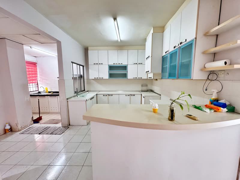 Rumah Teres 2 Tingkat untuk Dijual di Bandar Bukit Mahkota (Bangi) - Herman Sazwan Nor Rahim - Kitchen - PropertyGuru.com.my