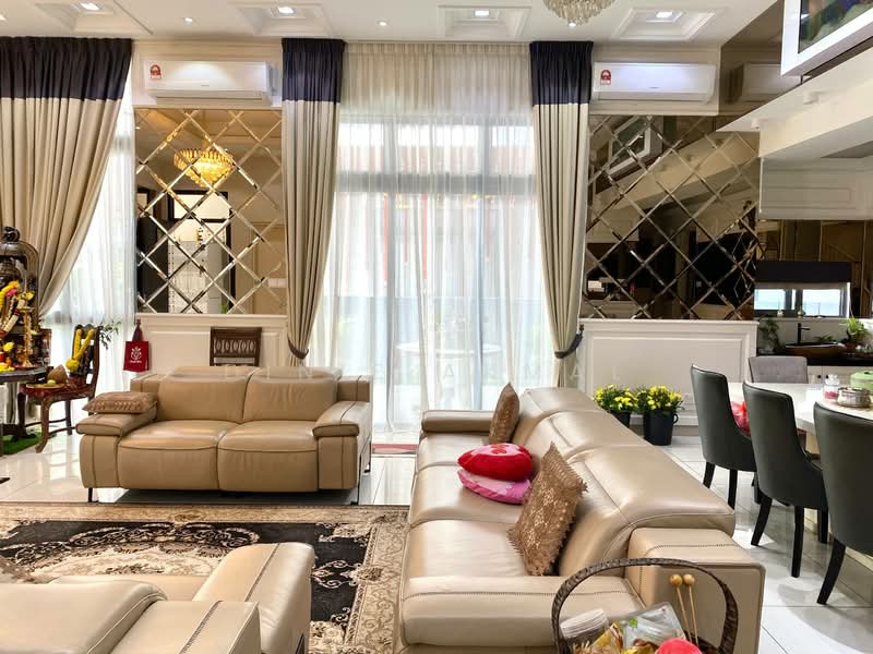 Rumah Berkembar untuk Dijual di Shah Alam (Selangor) - Dinie Akmal - Living Room - PropertyGuru.com.my