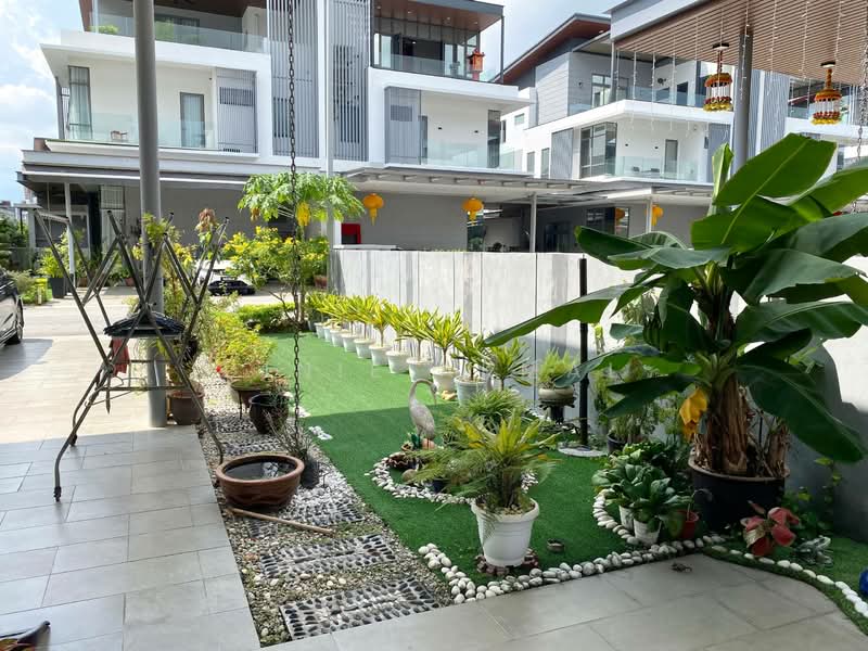 Rumah Berkembar untuk Dijual di Shah Alam (Selangor) - Dinie Akmal - Exterior - PropertyGuru.com.my