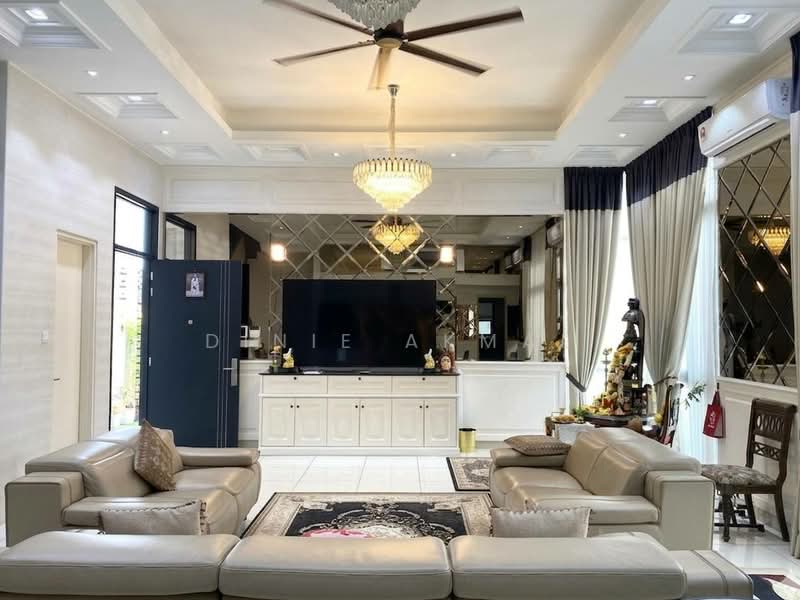Rumah Berkembar untuk Dijual di Shah Alam (Selangor) - Dinie Akmal - Living Room - PropertyGuru.com.my