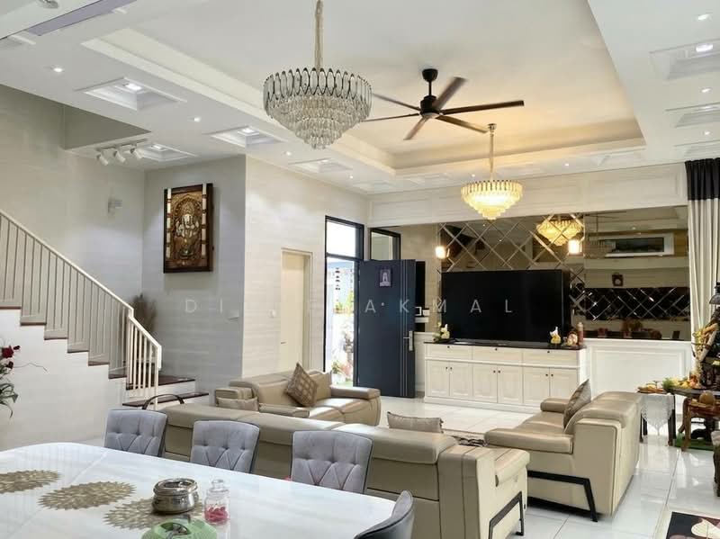 Rumah Berkembar untuk Dijual di Shah Alam (Selangor) - Dinie Akmal - Living Room - PropertyGuru.com.my