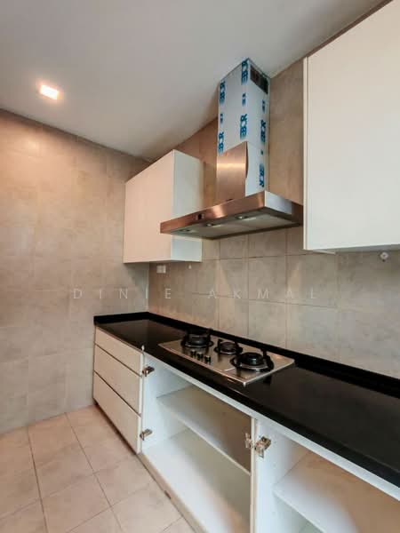 Townhouse for Sale in Taman Sri Hartamas (Sri Hartamas) - Dinie Akmal - Kitchen - PropertyGuru.com.my