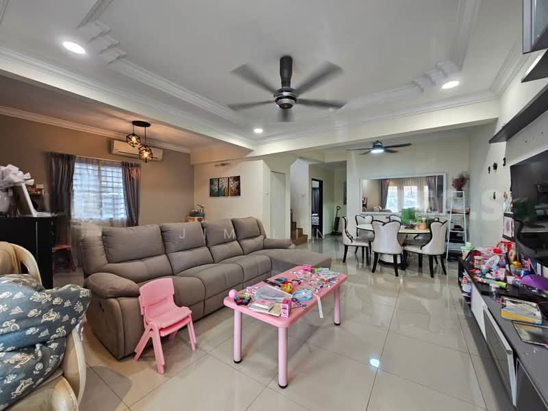 Rumah Teres untuk Dijual di Seksyen 32, Kemuning Green Ville (Shah Alam) - Jim Ling - Living Room - PropertyGuru.com.my
