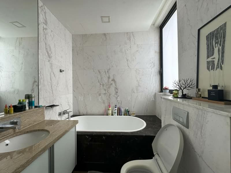 Kondominium untuk Dijual di Icon Residence - Dinie Akmal - Bathroom - PropertyGuru.com.my