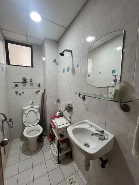 Kondominium untuk Dijual di 1 Bukit Utama - Lois Tan - Bathroom - PropertyGuru.com.my