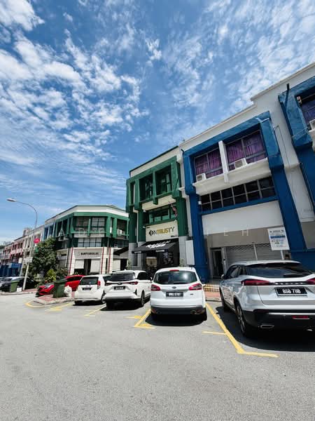 Shop / Office for Sale in Kuala Lumpur (Kuala Lumpur) - Adeline Teh - Exterior - PropertyGuru.com.my