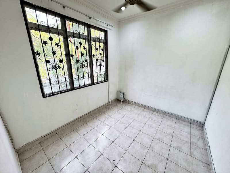 Rumah Kluster untuk Dijual di Bandar Seri Putra (Bangi) - Herman Sazwan Nor Rahim - Bedroom - PropertyGuru.com.my
