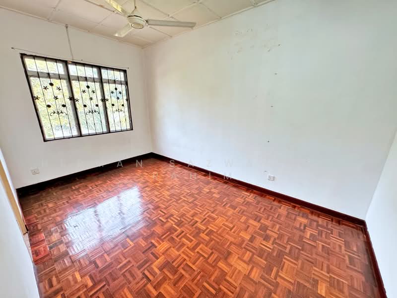 Rumah Kluster untuk Dijual di Bandar Seri Putra (Bangi) - Herman Sazwan Nor Rahim - Bedroom - PropertyGuru.com.my