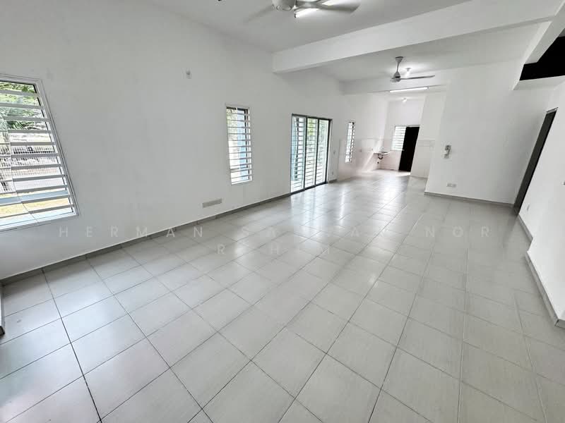 2-storey Terraced House for Sale in Nilai Impian (Nilai) - Herman Sazwan Nor Rahim - Living Room - PropertyGuru.com.my
