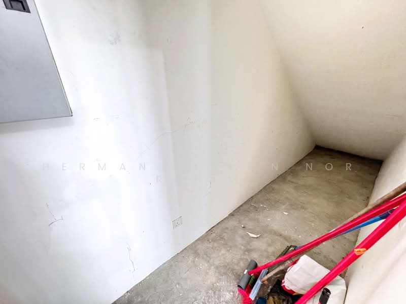2-storey Terraced House for Sale in Nilai Impian (Nilai) - Herman Sazwan Nor Rahim - Store - PropertyGuru.com.my