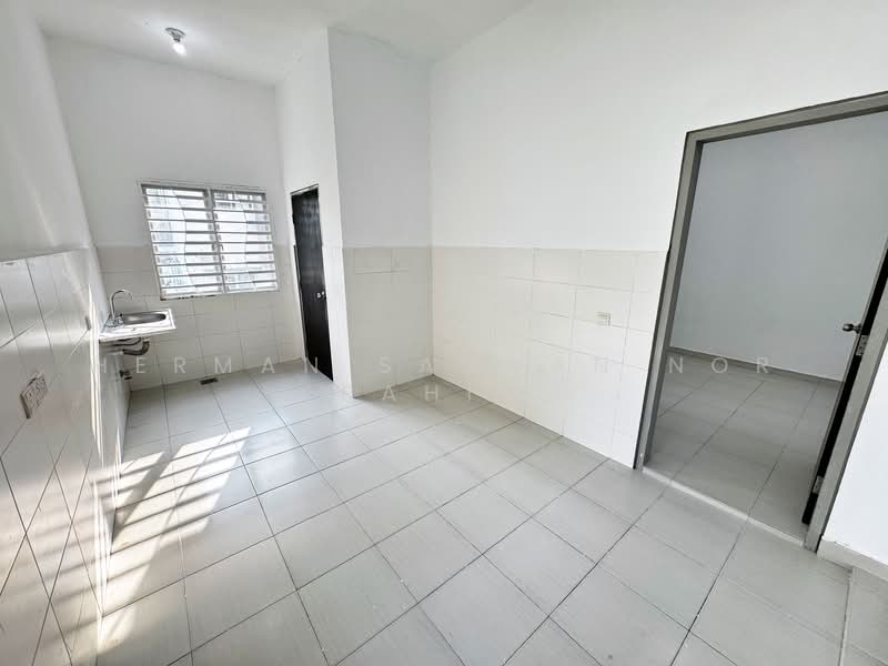 2-storey Terraced House for Sale in Nilai Impian (Nilai) - Herman Sazwan Nor Rahim - Kitchen - PropertyGuru.com.my