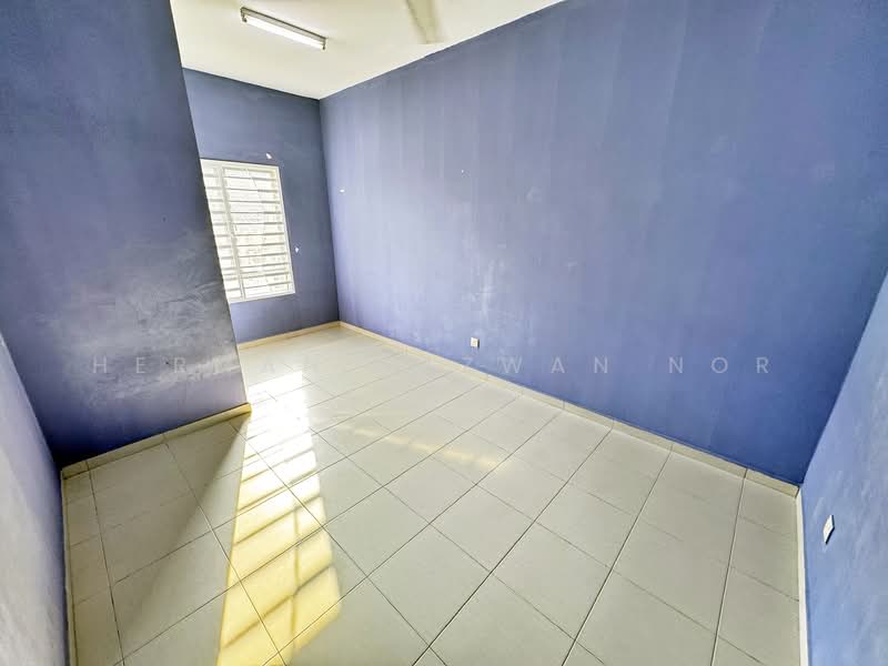 2-storey Terraced House for Sale in Nilai Impian (Nilai) - Herman Sazwan Nor Rahim - Bedroom - PropertyGuru.com.my